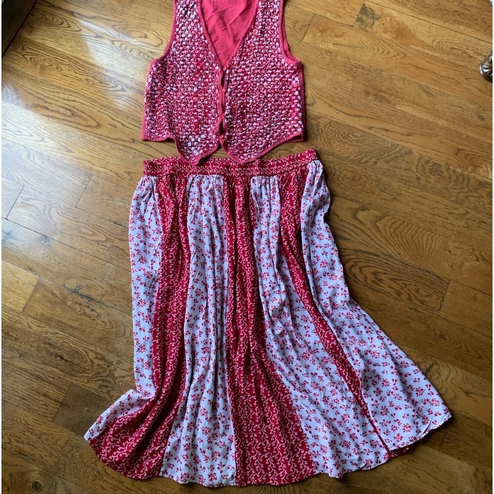 𝅺Shelly &‎ Arnold Vintage Vest and Skirt Set